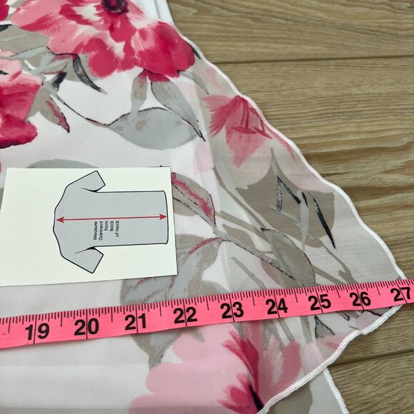 🌸Laura's Floral Short Sleeve Top, Loose Fit, Elegant & Stylish Sz XS - Picture 8 of 11